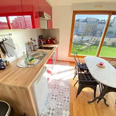 Grand Studio, Belle Terrasse Avec Vue * Нант