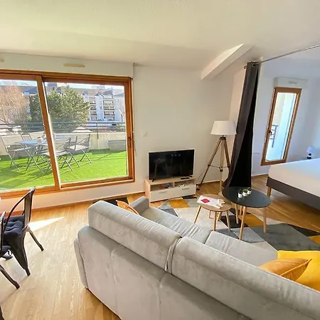 Grand Studio, Belle Terrasse Avec Vue Ναντ